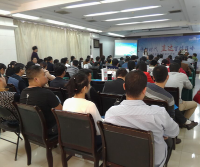 銳之旗舉辦營銷會議，助力河南中小企業(yè)快速發(fā)展